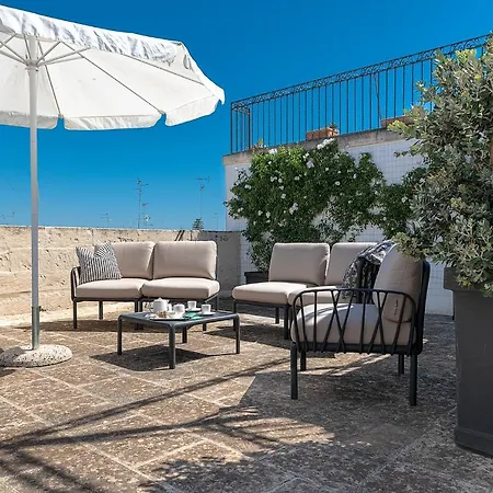 לינה וארוחת בוקר Palazzo Charlie 4*