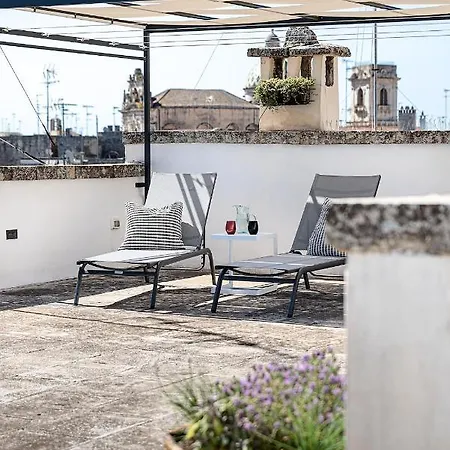 Palazzo Charlie Bed & Breakfast 4*