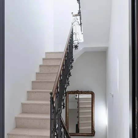 Palazzo Charlie לינה וארוחת בוקר