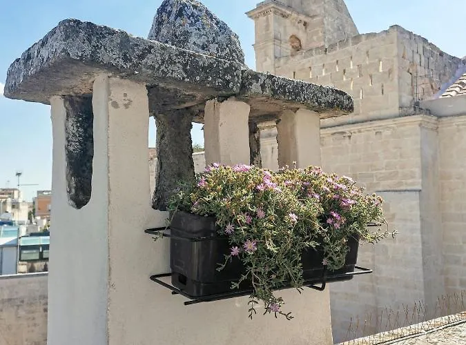 לינה וארוחת בוקר Palazzo Charlie לצ'ה