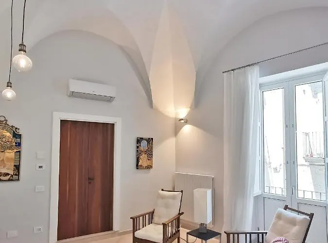 לינה וארוחת בוקר Palazzo Charlie 4*